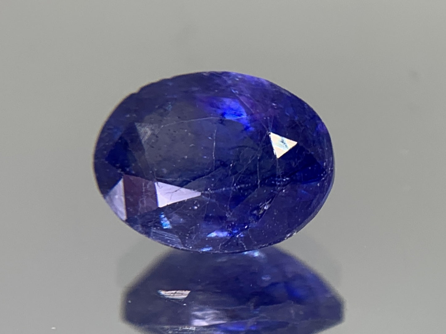 宝石ソーティング付き　 天然 サファイア 1.883ct　 縦8.0㎜×横6.1㎜×高さ4.0㎜　 ルース（ 裸石 ）　 2856Y
