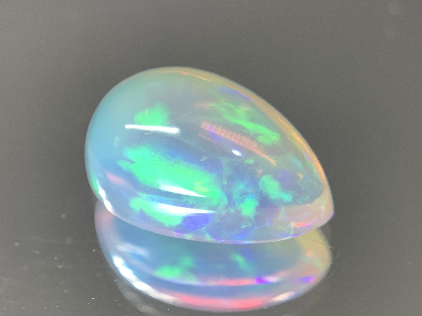 ハニカムオパール 2.420ct 宝石ソーティング付き  11.9㎜×8.1㎜×5.3㎜  ルース（ 裸石 ） 2925Y