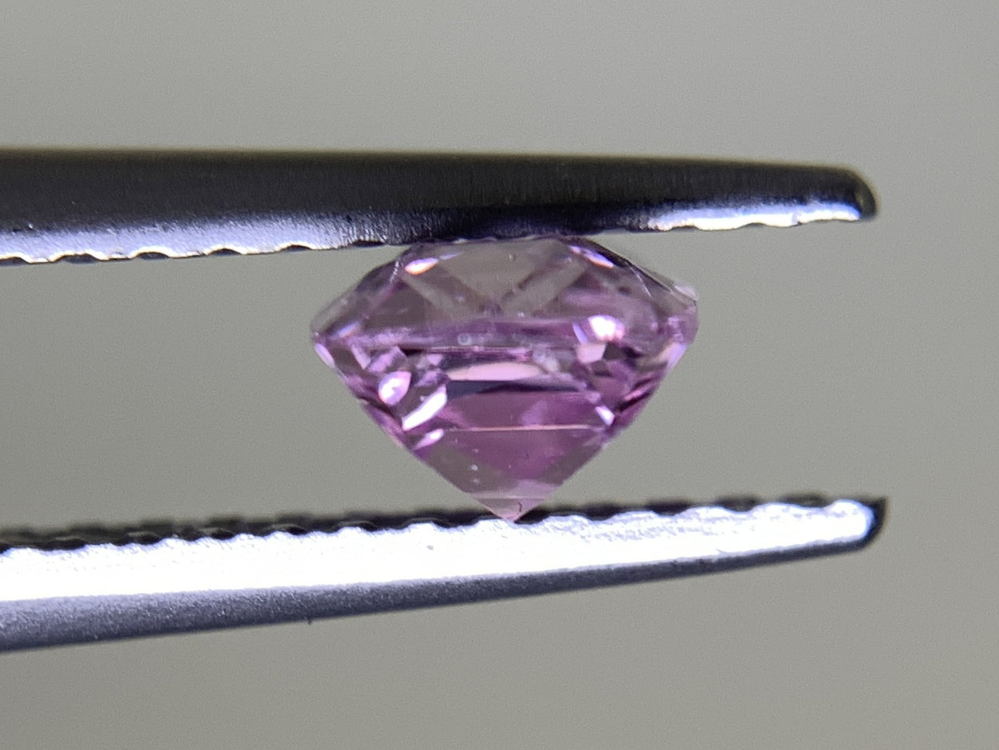 ピンクサファイア  1.096ct  中央宝石ソーティング付き  7.15㎜×4.69㎜×3.38㎜  ルース（ 裸石 ） 2939Y