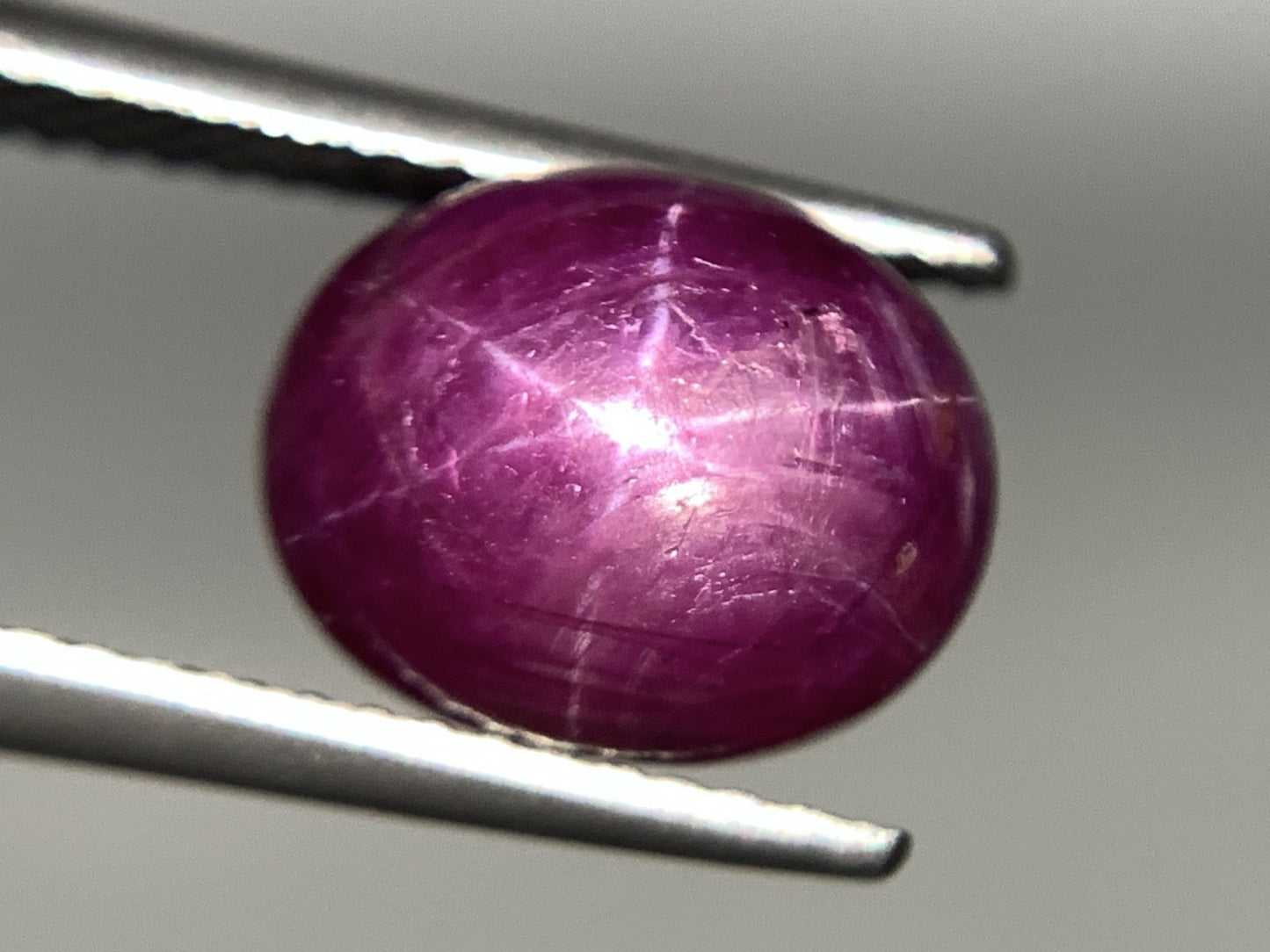 スタールビー 5.419ct 宝石ソーティング付き  10.0㎜×8.0㎜×6.2㎜  ルース（ 裸石 ） 2997Y