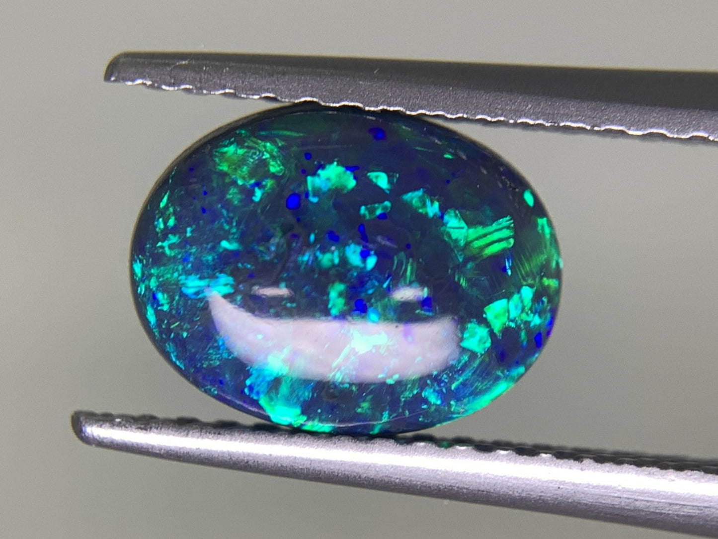 ブラックオパール 1.467ct 宝石ソーティング付き  9.1㎜×6.9㎜×3.7㎜  ルース（ 裸石 ） 3014Y