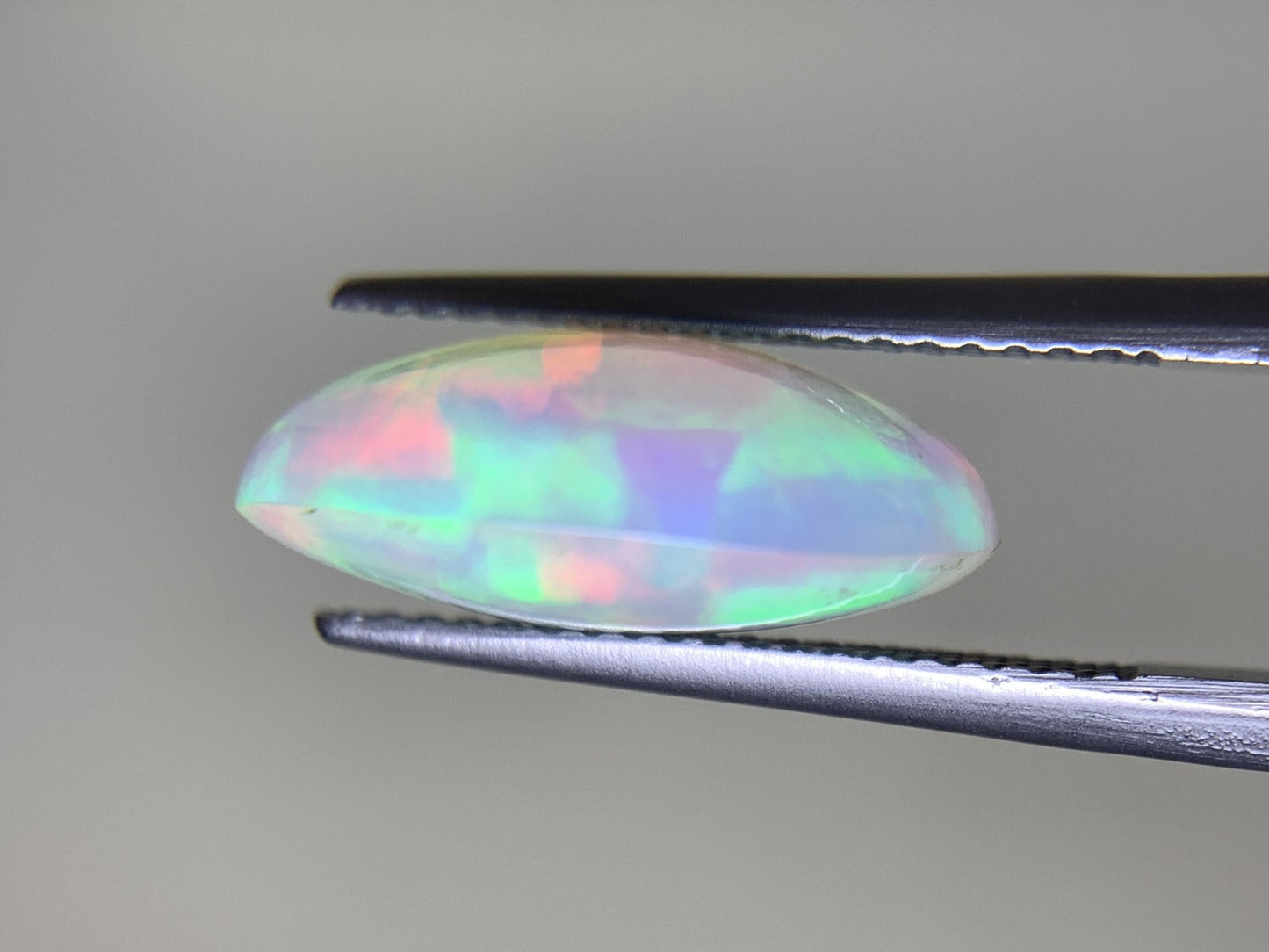 オパール 5.031ct 宝石ソーティング付き  15.4㎜×11.7㎜×6.1㎜  ルース（ 裸石 ） 3028Y