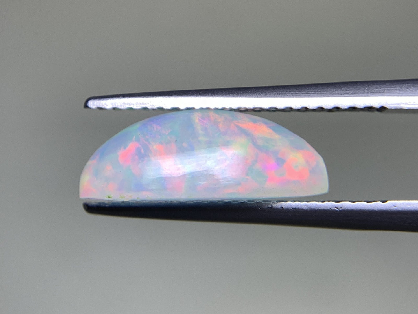 オパール 2.521ct 宝石ソーティング付き  14.1㎜×6.9㎜×5.1㎜  ルース（ 裸石 ） 3035Y