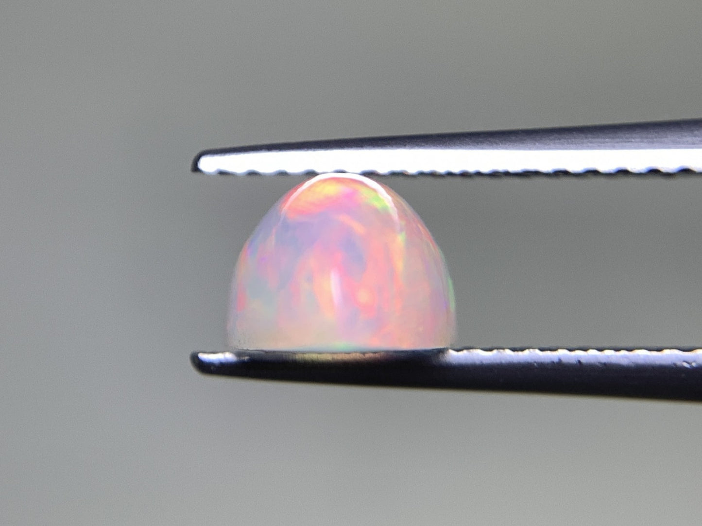オパール 2.521ct 宝石ソーティング付き  14.1㎜×6.9㎜×5.1㎜  ルース（ 裸石 ） 3035Y