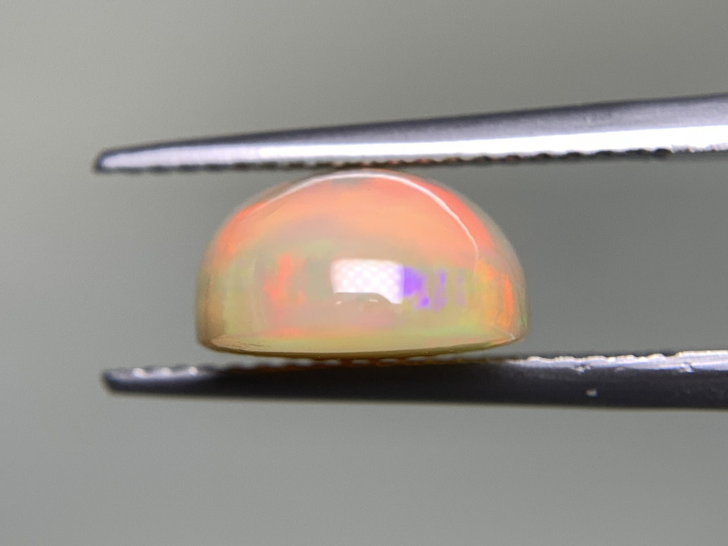オパール 4.155ct 宝石ソーティング付き  14.2㎜×9.9㎜×5.7㎜  ルース（ 裸石 ） 3044Y