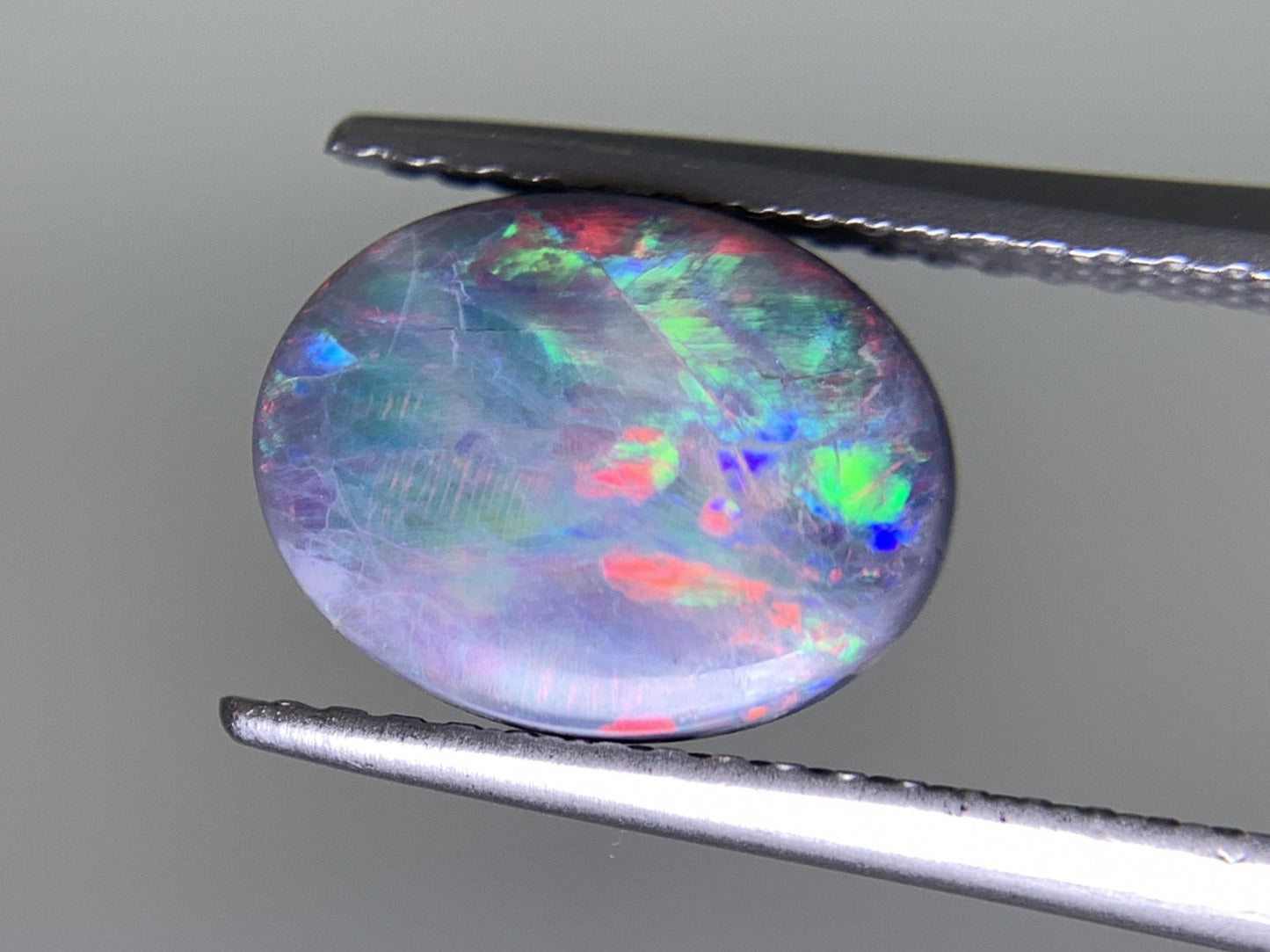 ブラックオパール 1.692ct 宝石ソーティング付き  10.1㎜×7.7㎜×3.2㎜  ルース（ 裸石 ） 3048Y