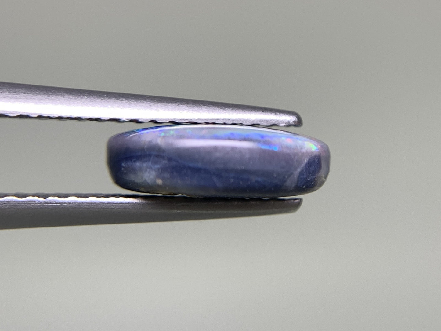 ブラックオパール 1.692ct 宝石ソーティング付き  10.1㎜×7.7㎜×3.2㎜  ルース（ 裸石 ） 3048Y