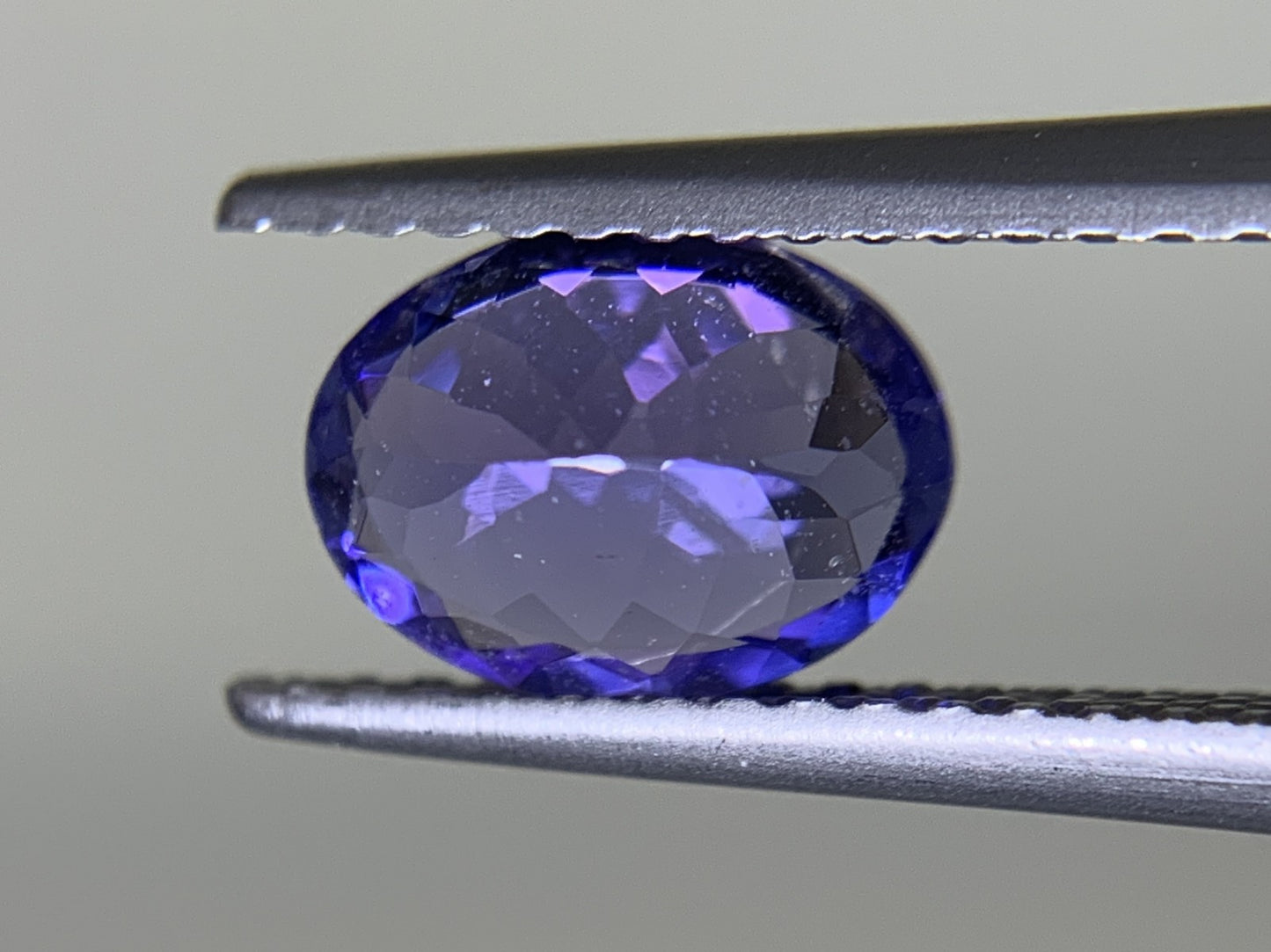 タンザナイト 1.154ct 宝石ソーティング付き  7.6㎜×5.9㎜×3.6㎜  ルース（ 裸石 ） 3100Y