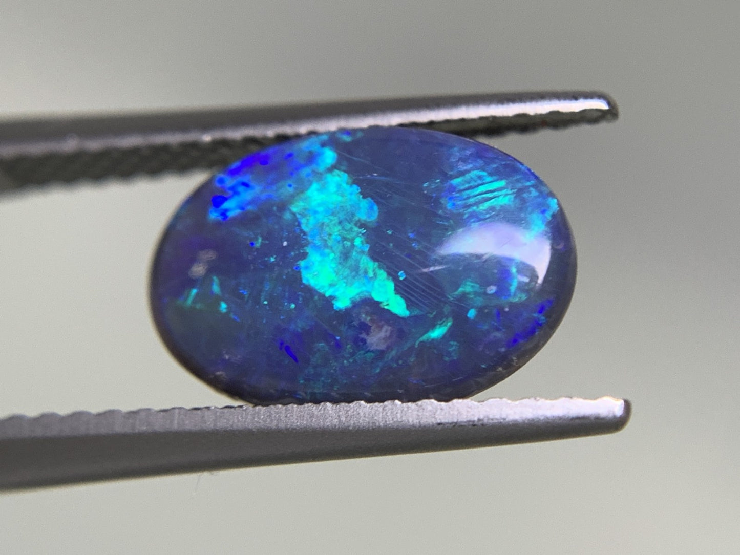 ブラックオパール 2.096ct 宝石ソーティング付き  11.2㎜×7.6㎜×4.0㎜  ルース（ 裸石 ） 3134Y