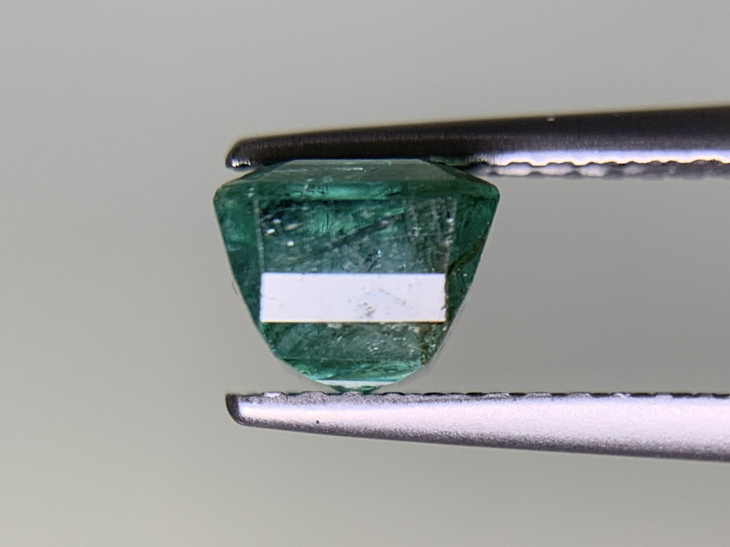 エメラルド 1.563ct 宝石ソーティング付き  6.7㎜×5.8㎜×4.7㎜  ルース（ 裸石 ） 3144Y