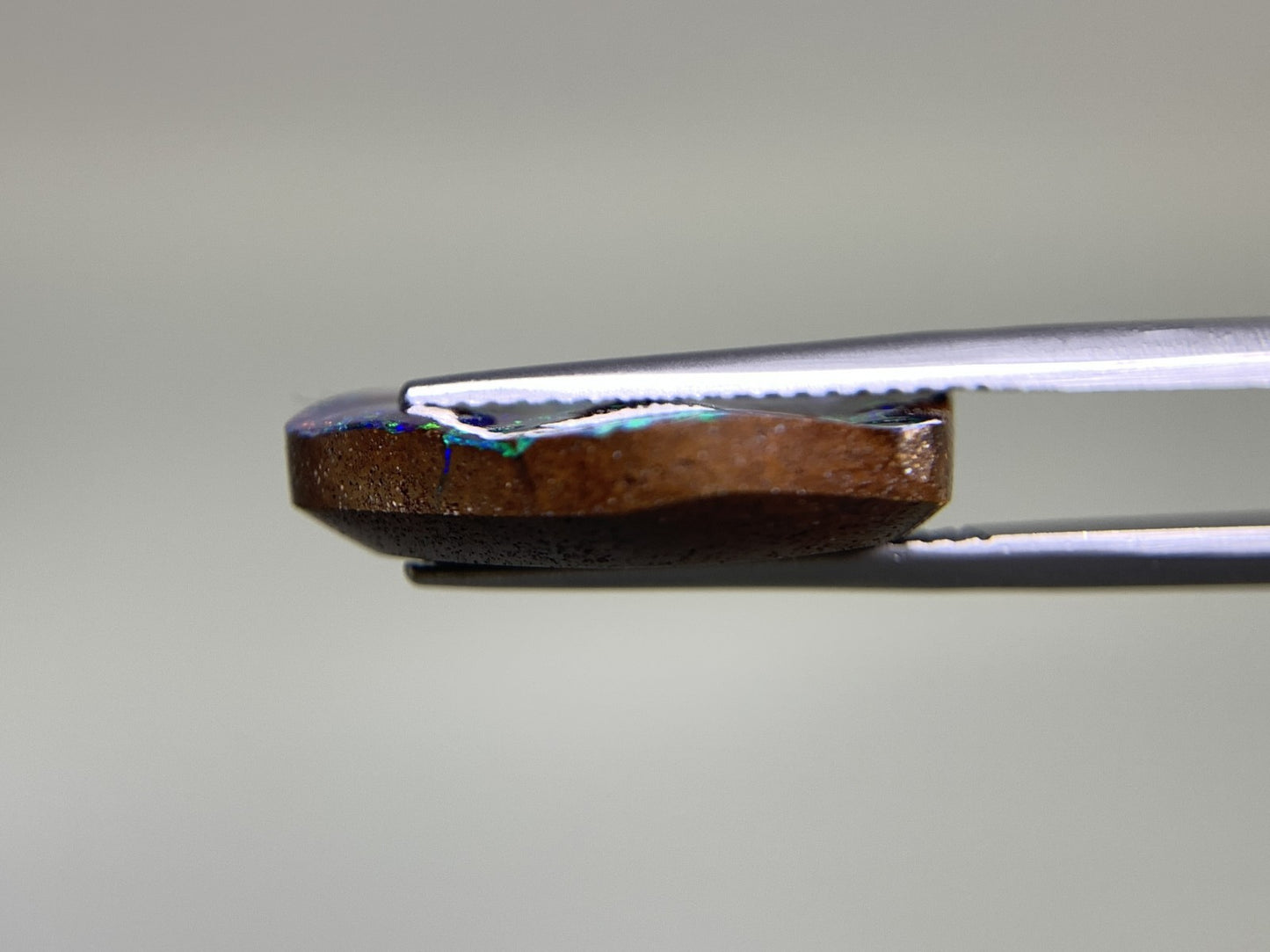 ボルダーオパール 13.054ct 宝石ソーティング付き  19.0㎜×16.8㎜×4.5㎜  ルース（ 裸石 ） 3149Y