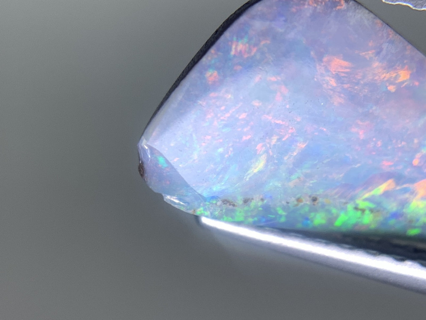 ボルダーオパール 2.647ct 宝石ソーティング付き  13.8㎜×9.0㎜×3.0㎜  ルース（ 裸石 ） 3159Y