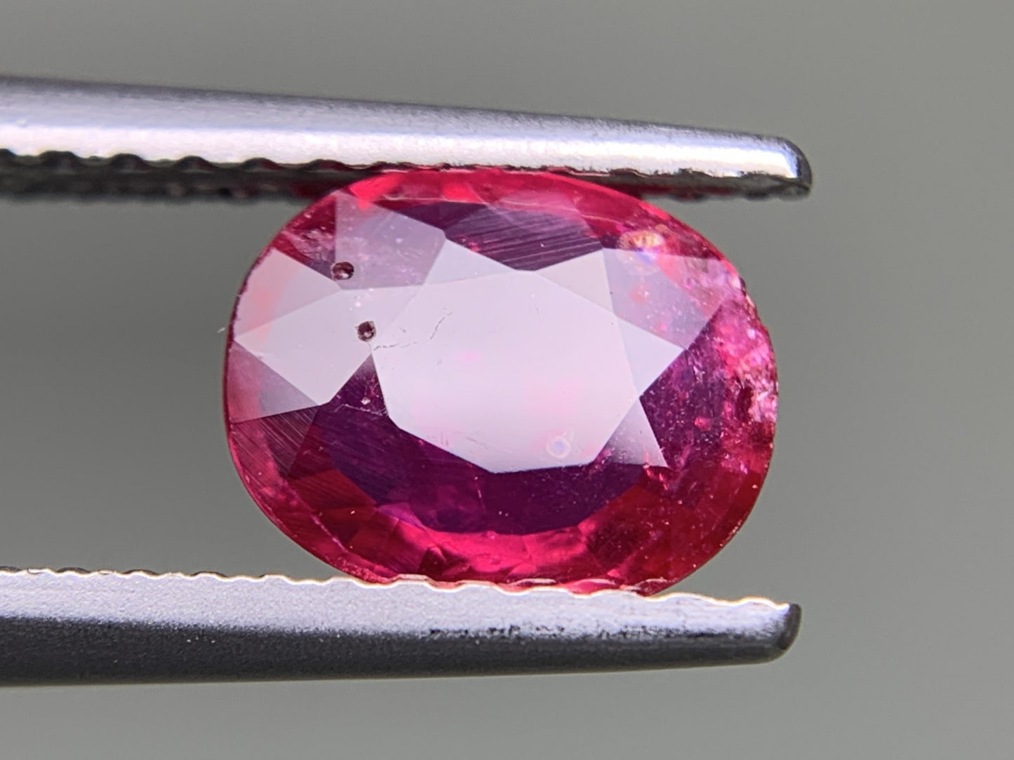 ルビー 1.021ct  宝石ソーティング付き  7.1㎜×5.8㎜×2.3㎜  ルース（ 裸石 ） 3169Y