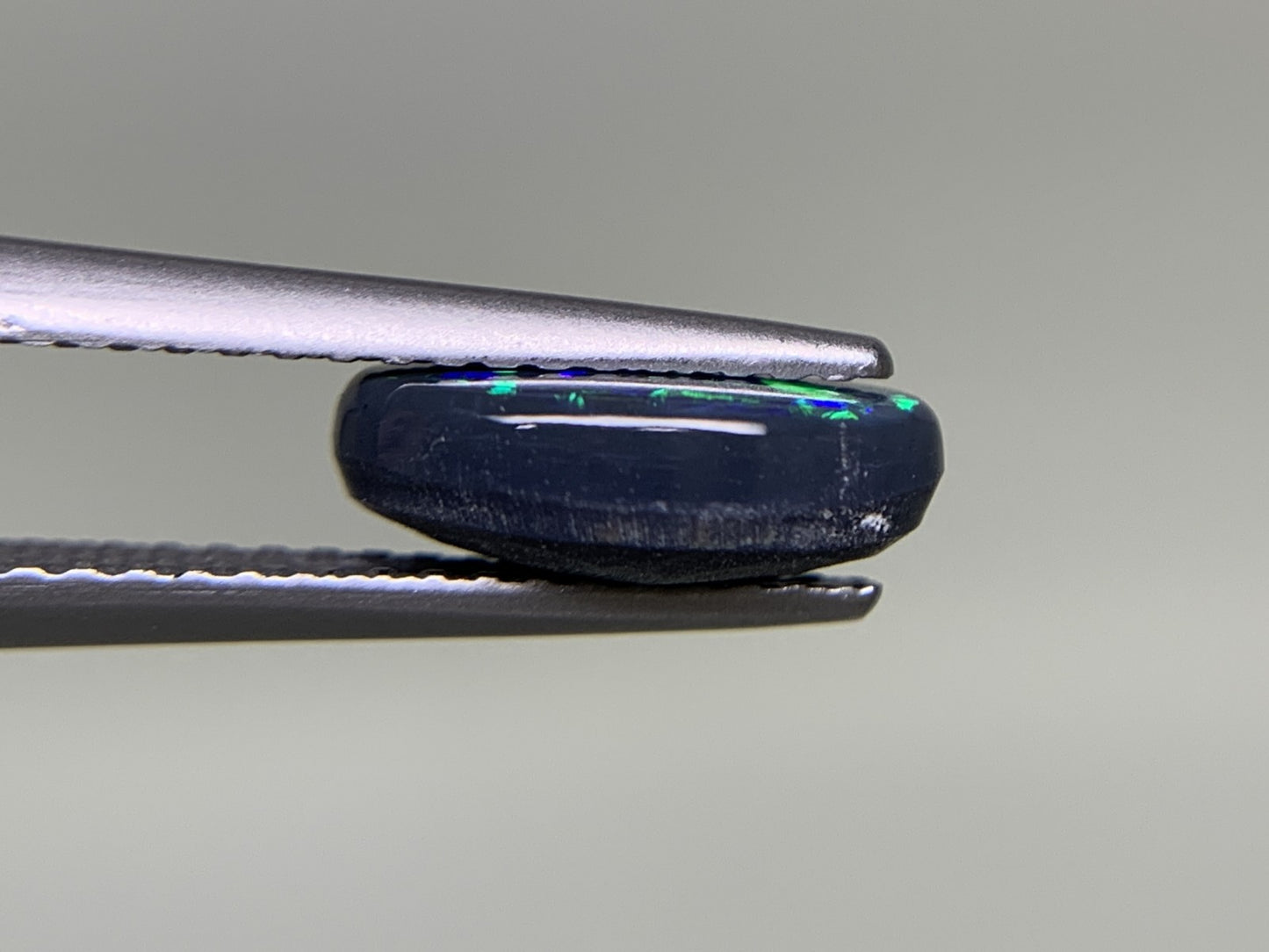 ブラックオパール 1.419ct 宝石ソーティング付き  10.0㎜×6.3㎜×3.3㎜  ルース（ 裸石 ） 3177Y