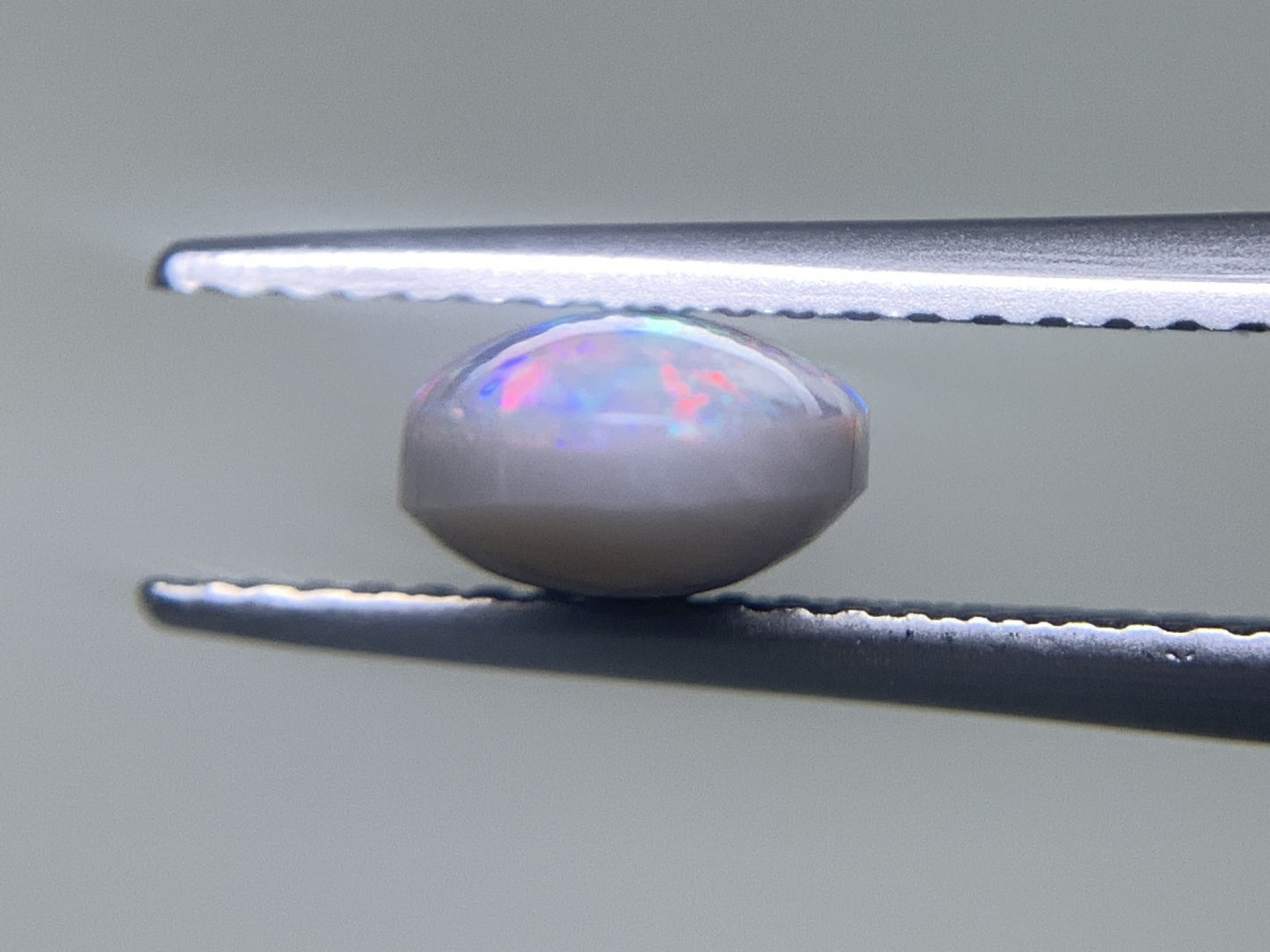 ブラックオパール 1.586ct 宝石ソーティング付き  10.4㎜×6.5㎜×3.9㎜  ルース（ 裸石 ） 3188Y