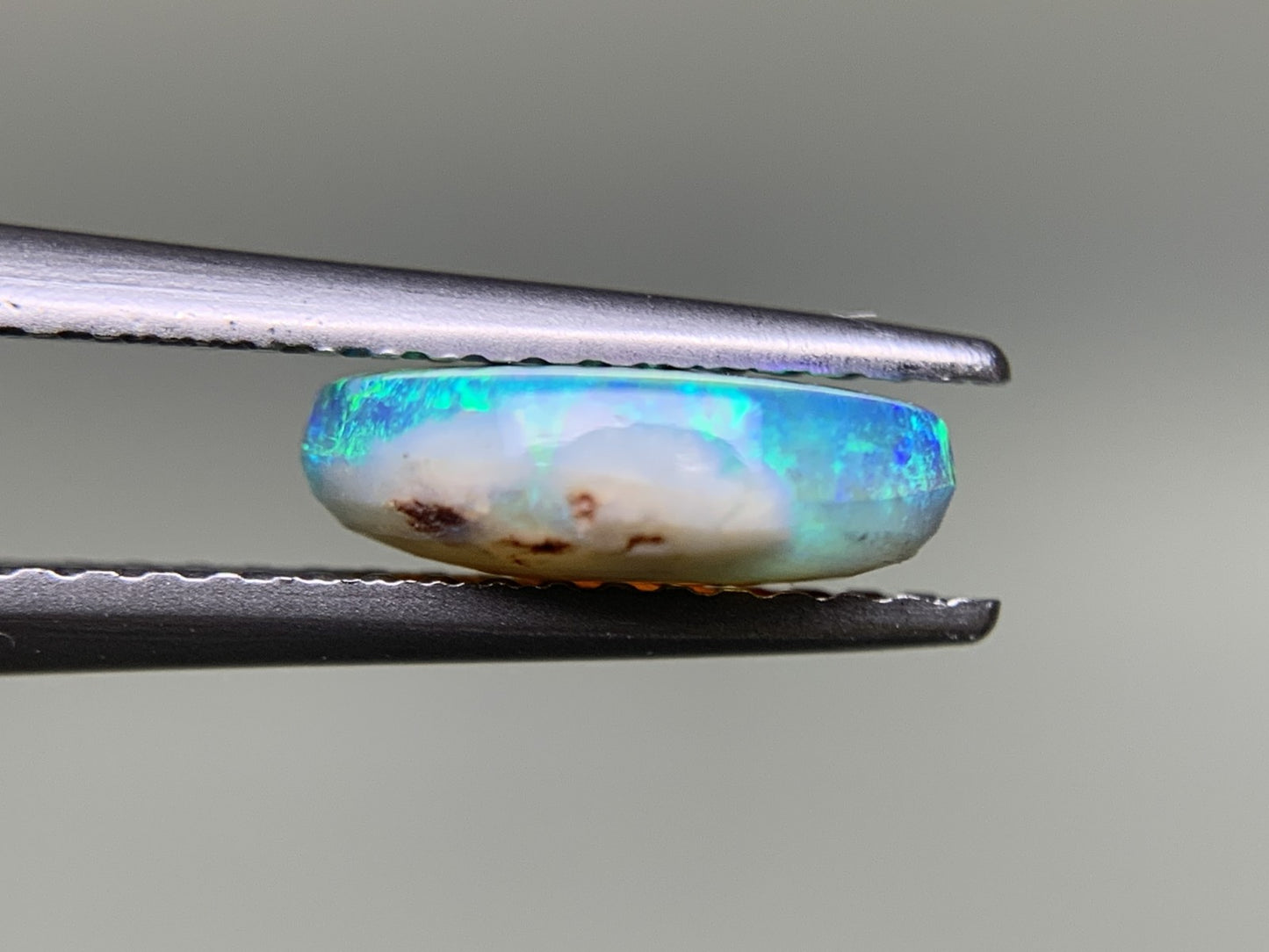 ブラックオパール 1.324ct 宝石ソーティング付き  9.4㎜×6.7㎜×3.1㎜  ルース（ 裸石 ） 3209Y