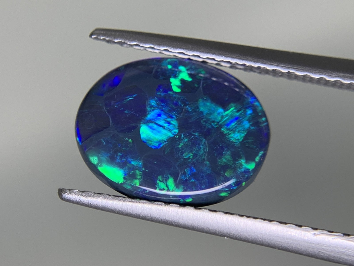 ブラックオパール 2.152ct 宝石ソーティング付き  11.1㎜×8.5㎜×3.3㎜  ルース（ 裸石 ） 3223Y