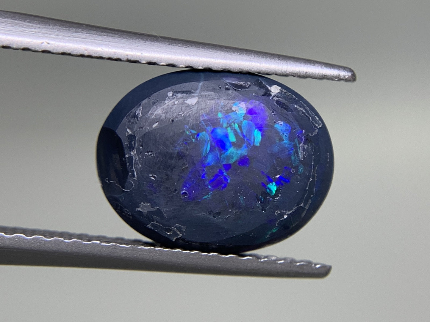 ブラックオパール 2.152ct 宝石ソーティング付き  11.1㎜×8.5㎜×3.3㎜  ルース（ 裸石 ） 3223Y