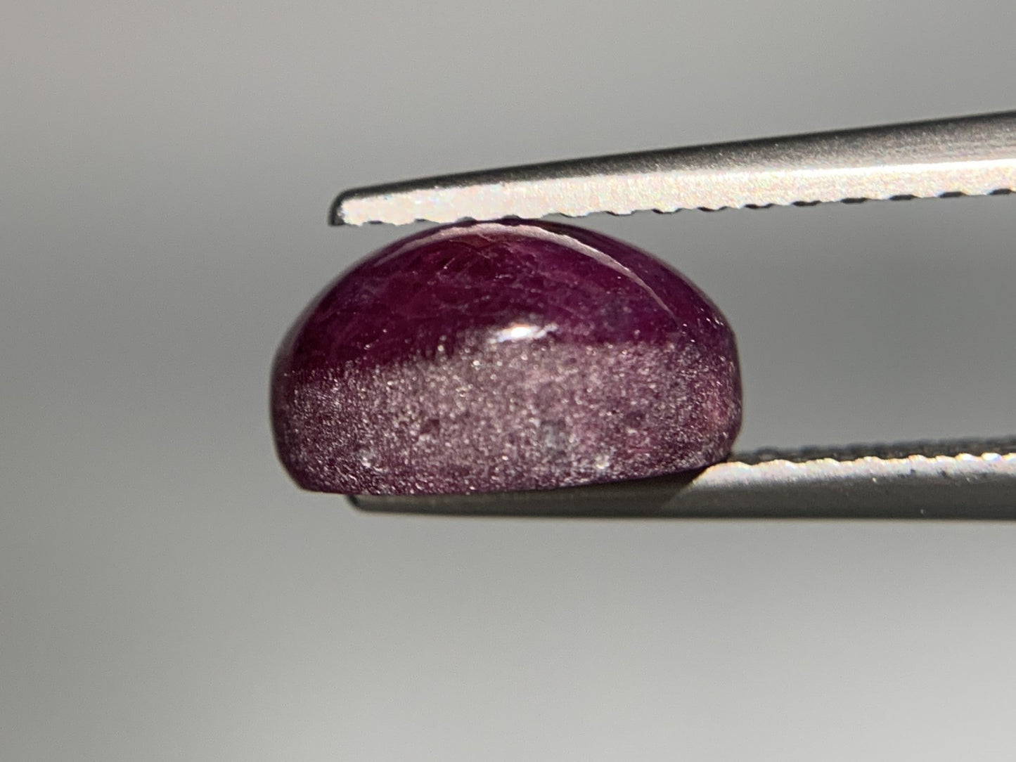 スタールビー 3.827ct 宝石ソーティング付き  9.1㎜×7.1㎜×4.9㎜  ルース（ 裸石 ） 3280Y