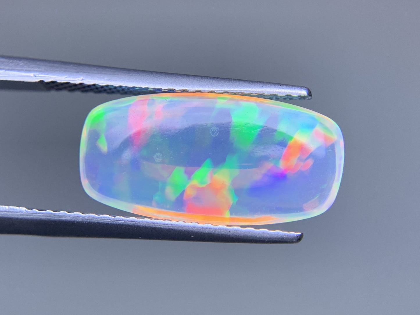 オパール 3.053ct 宝石ソーティング付き  16.3㎜×8.2㎜×4.2㎜  ルース（ 裸石 ） 3335Y