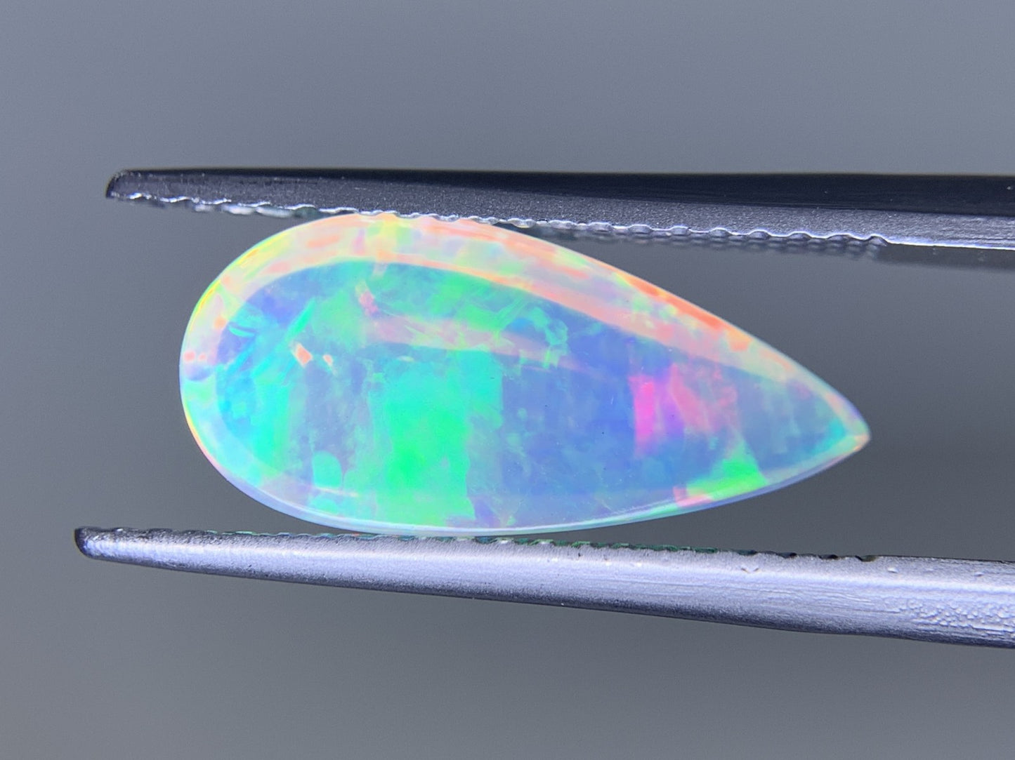オパール 2.305ct 宝石ソーティング付き  15.0㎜×6.8㎜×4.5㎜  ルース（ 裸石 ） 3336Y
