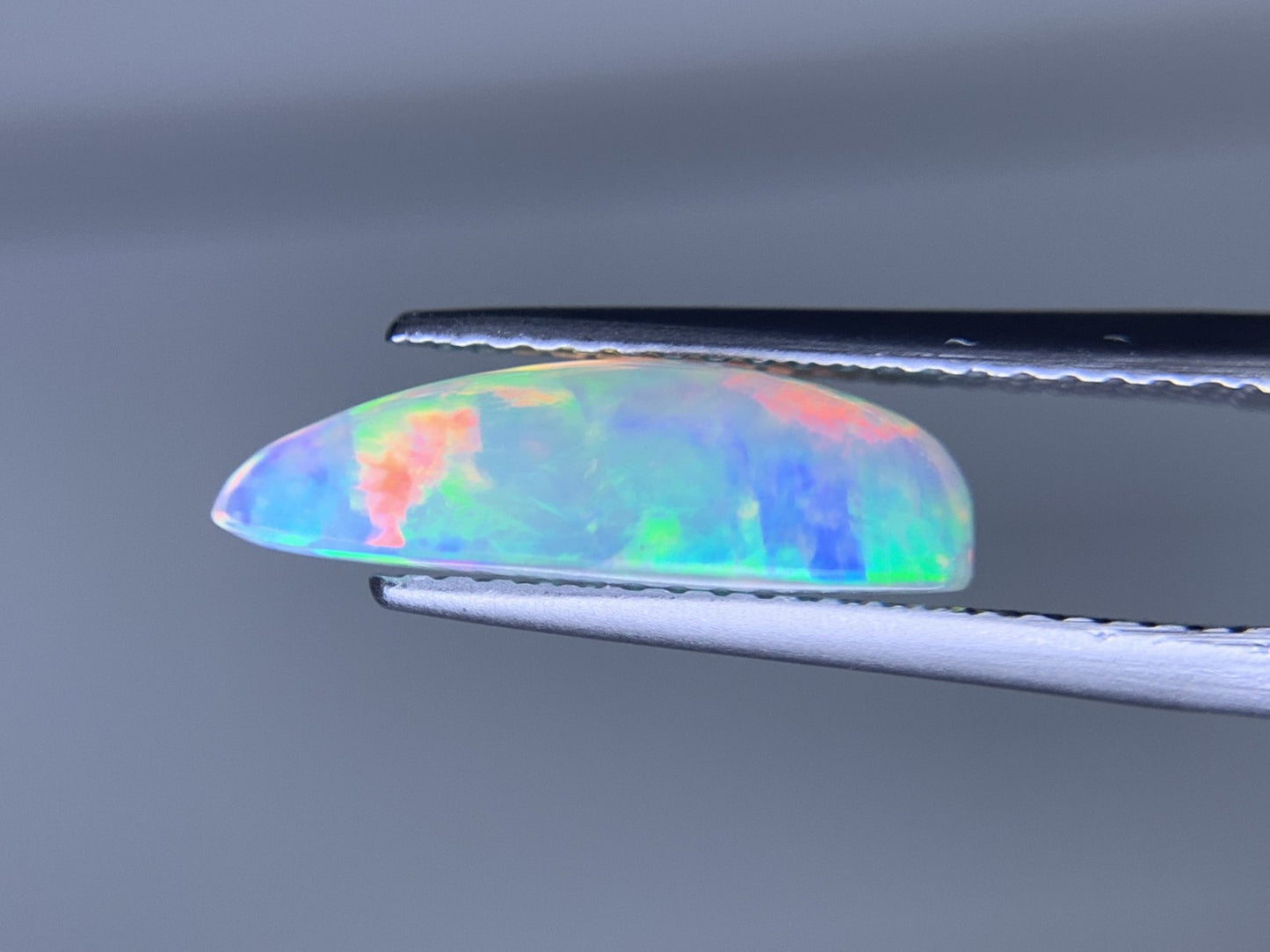 オパール 2.305ct 宝石ソーティング付き  15.0㎜×6.8㎜×4.5㎜  ルース（ 裸石 ） 3336Y