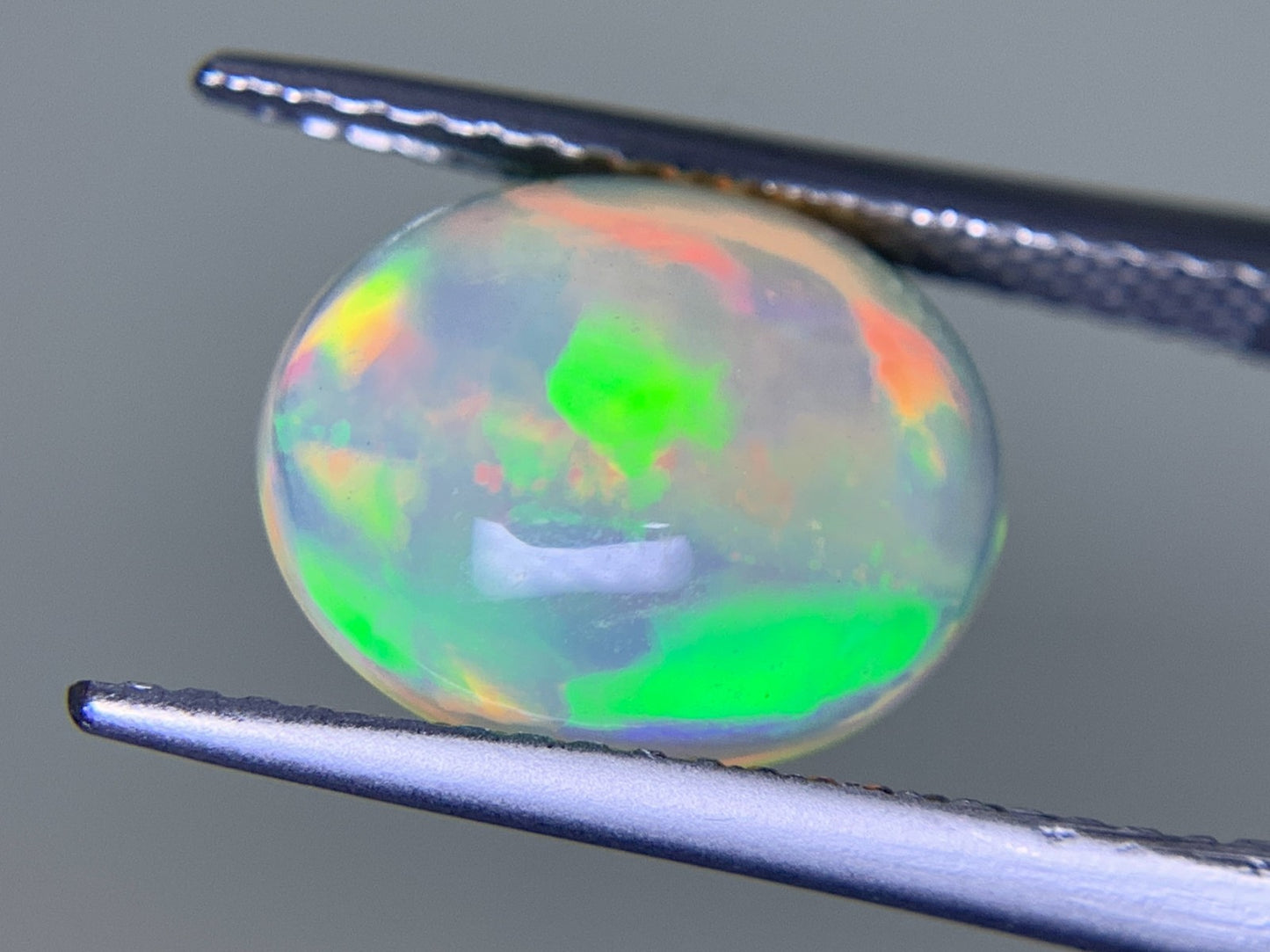 オパール 2.669ct 宝石ソーティング付き  11.3㎜×9.2㎜×5.1㎜  ルース（ 裸石 ） 3339Y