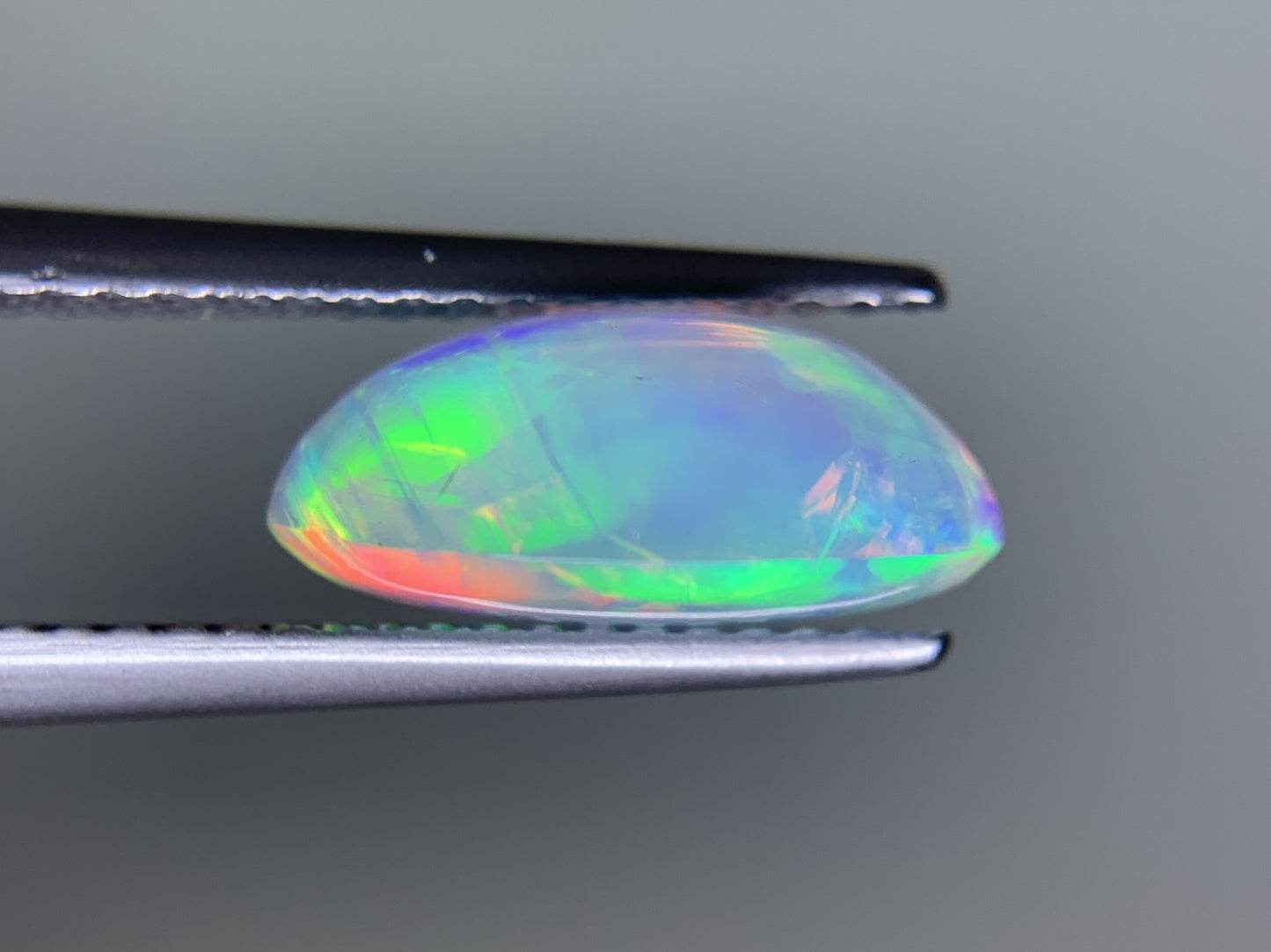 オパール 2.489ct 宝石ソーティング付き  11.8㎜×8.1㎜×5.2㎜  ルース（ 裸石 ） 3343Y