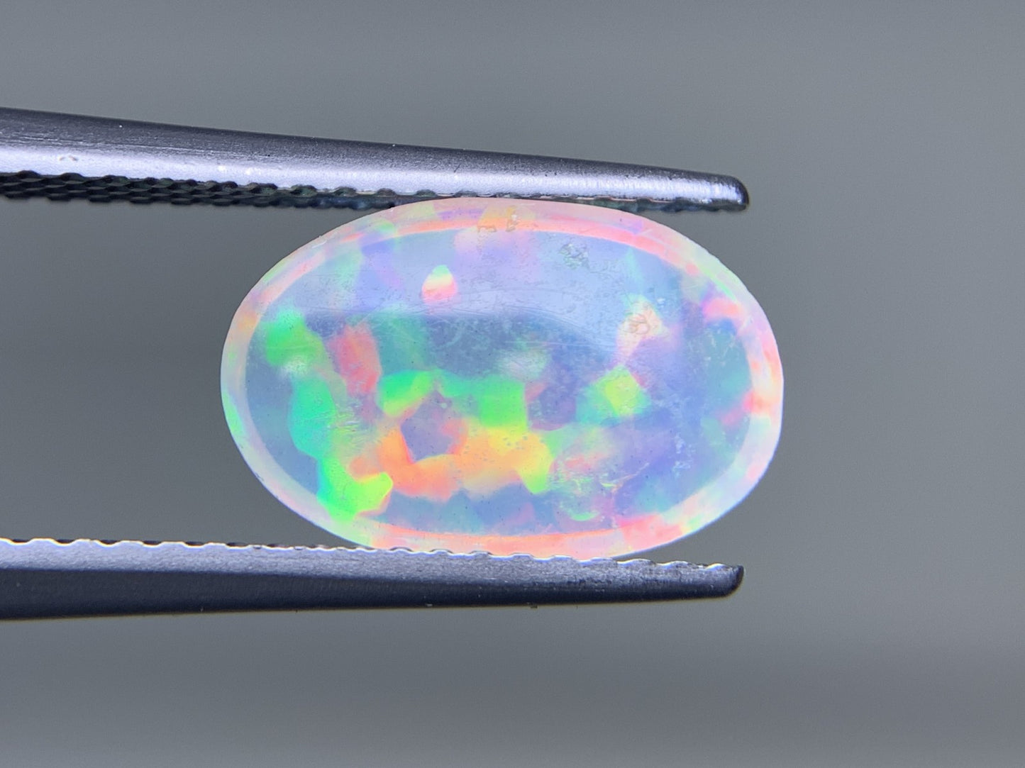 オパール 1.637ct 宝石ソーティング付き  11.9㎜×7.6㎜×3.5㎜  ルース（ 裸石 ） 3350Y