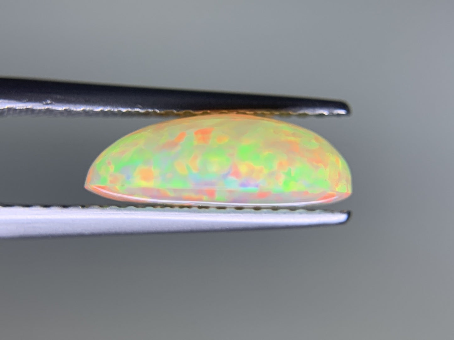 オパール 2.689ct 宝石ソーティング付き  12.5㎜×10.0㎜×4.5㎜  ルース（ 裸石 ） 3351Y