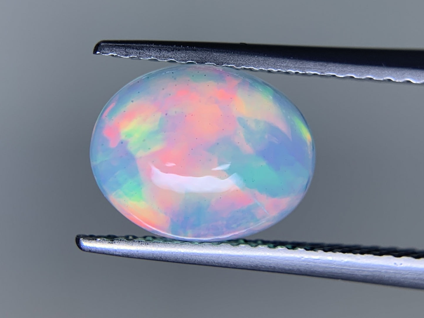 オパール 1.899ct 宝石ソーティング付き  10.3㎜×8.1㎜×4.6㎜  ルース（ 裸石 ） 3353Y