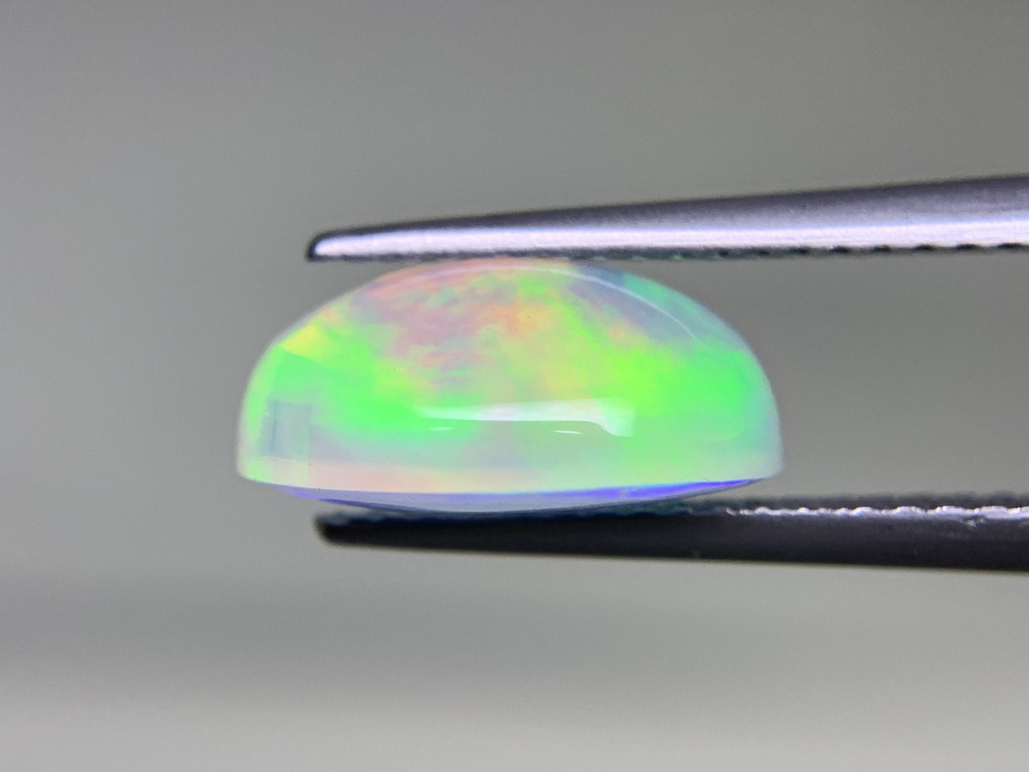 オパール 2.809ct 宝石ソーティング付き  12.1㎜×8.1㎜×5.7㎜  ルース（ 裸石 ） 3360Y
