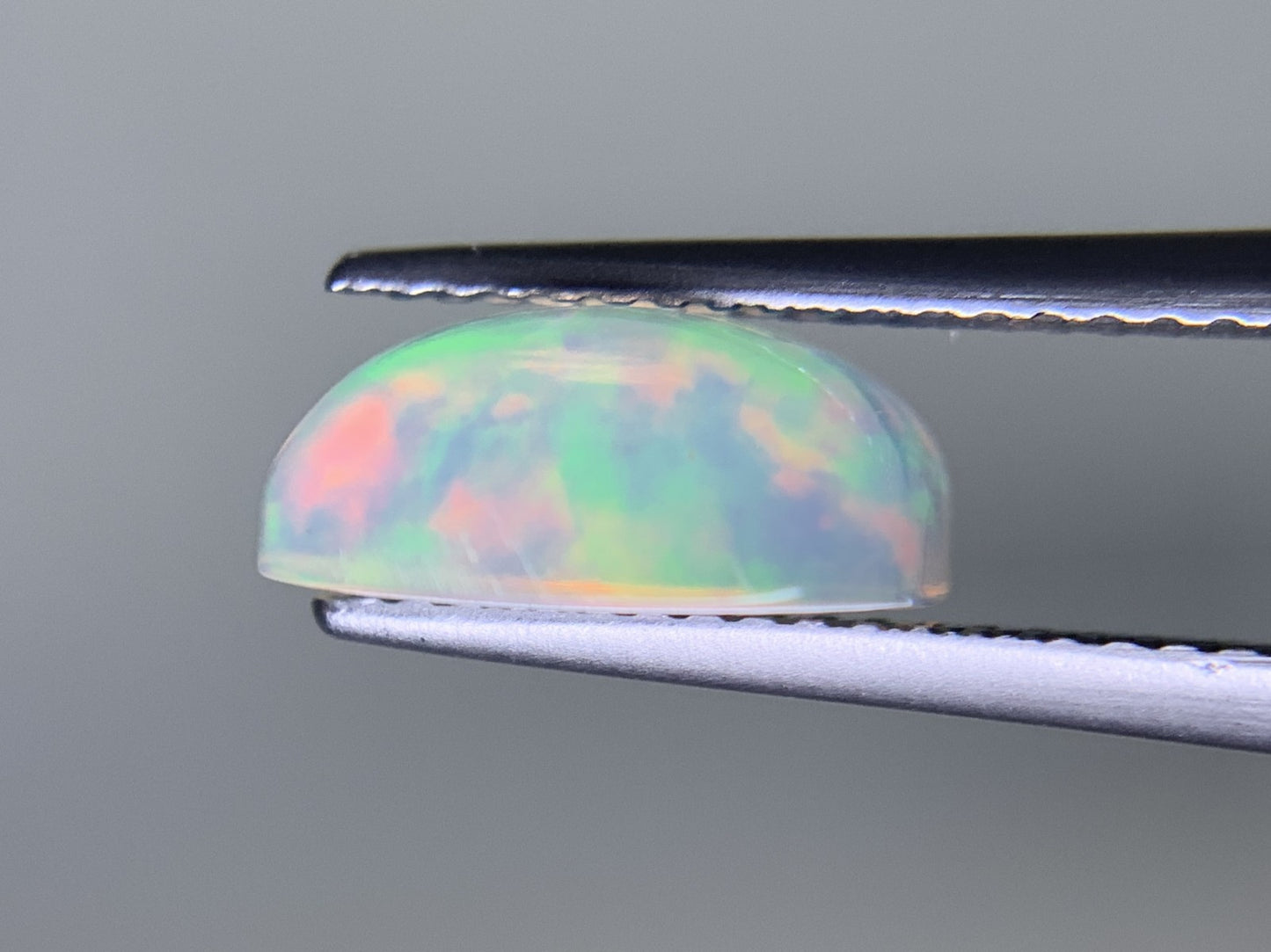 オパール 2.601ct 宝石ソーティング付き  10.8㎜×8.2㎜×4.8㎜  ルース（ 裸石 ） 3370Y