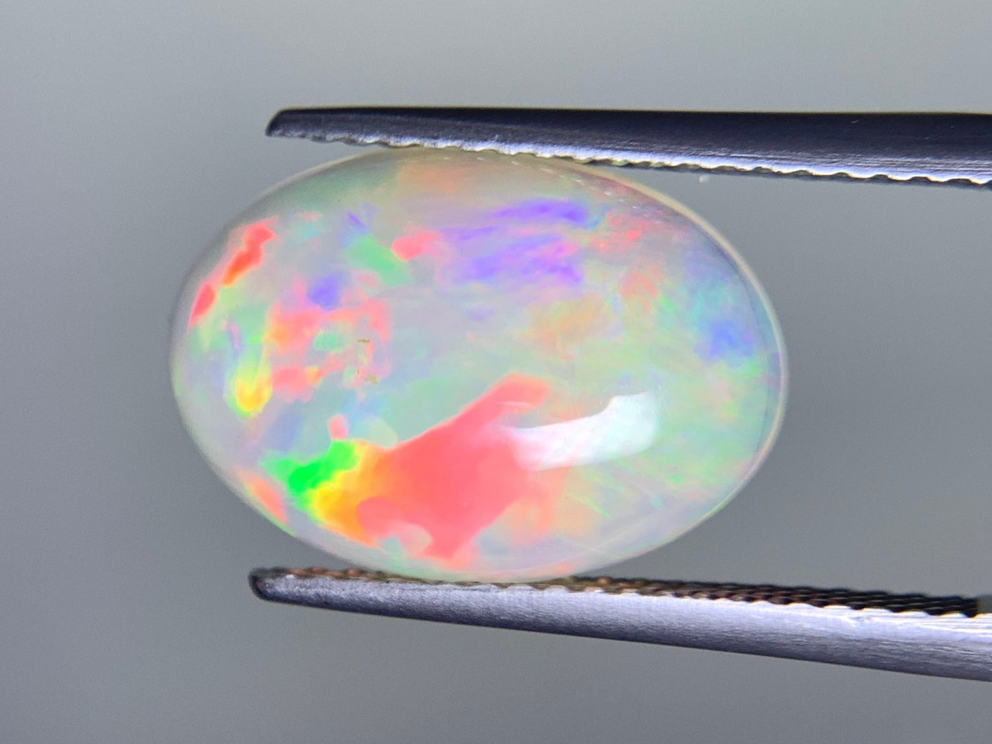 オパール 3.216ct 宝石ソーティング付き  14.7㎜×10.2㎜×4.7㎜  ルース（ 裸石 ） 3373Y