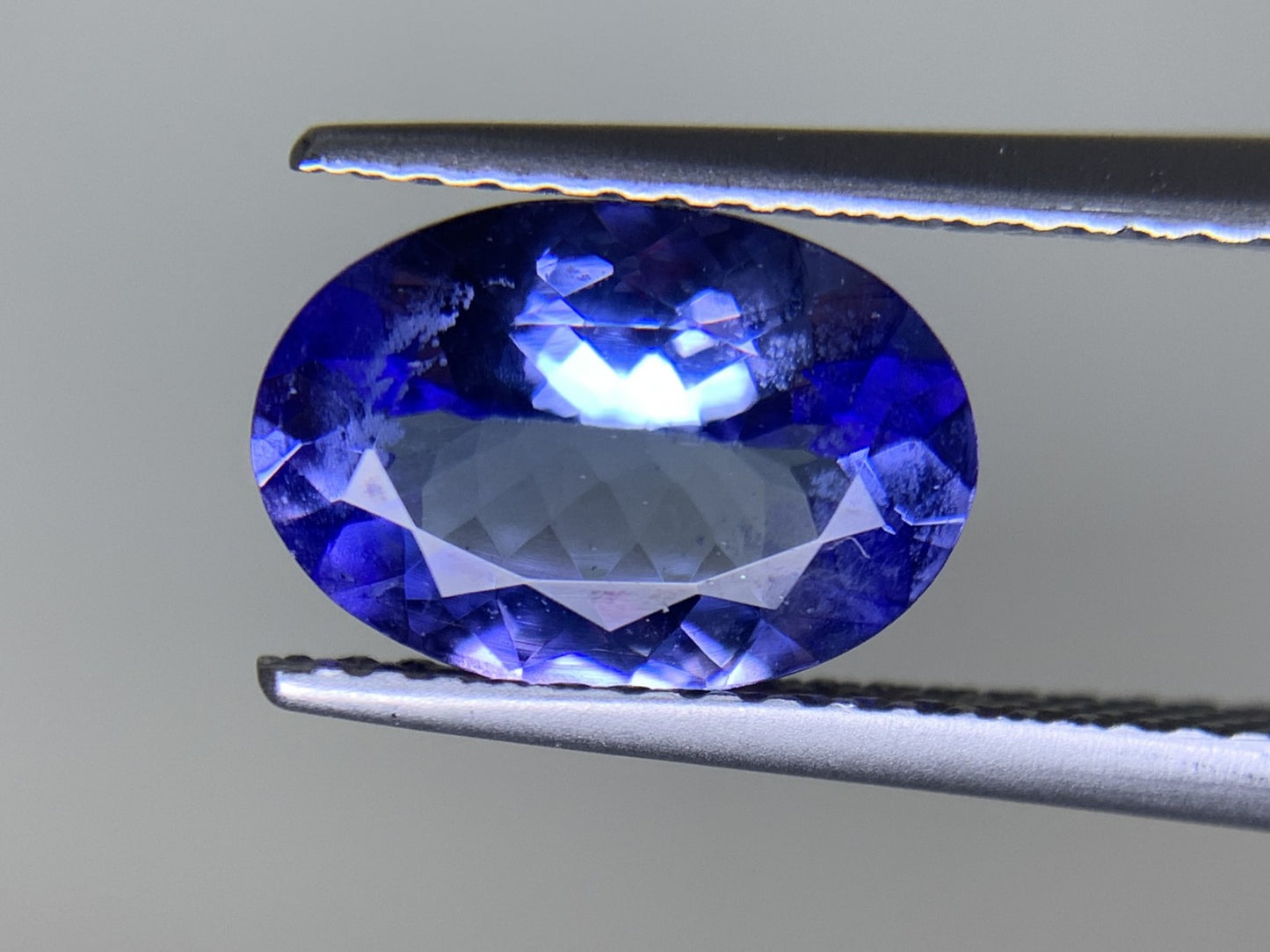 タンザナイト 2.093ct 宝石ソーティング付き  10.2㎜×7.0㎜×4.1㎜  ルース（ 裸石 ） 3430Y