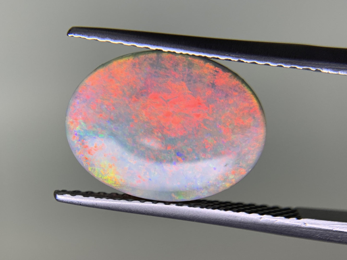 ブラックオパール 2.923ct 宝石ソーティング付き  13.8㎜×10.5㎜×2.9㎜  ルース（ 裸石 ） 3431Y