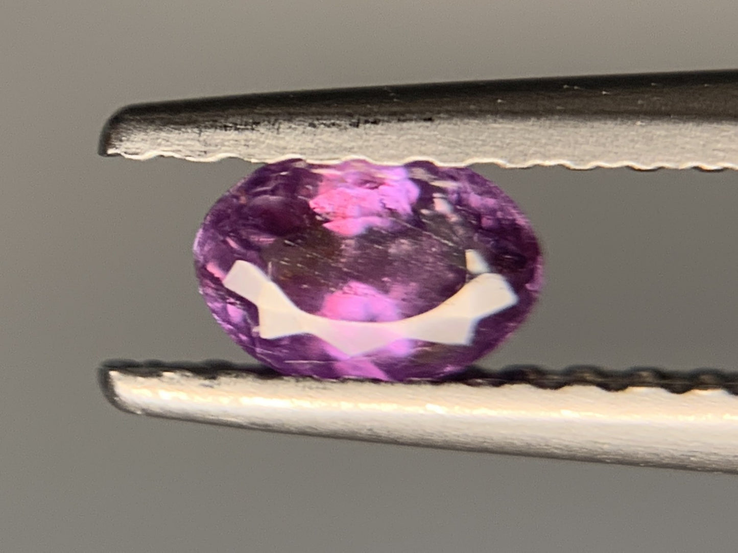 アレキサンドライト  0.306ct  中央宝石ソーティング付き  4.73㎜×3.32㎜×2.38㎜  ルース（ 裸石 ） 3440Y