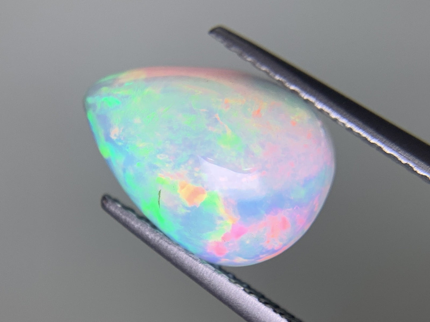 オパール 2.335ct 宝石ソーティング付き 12.5㎜×9.2㎜×4.9㎜ ルース（ 裸石 ） 3483Y