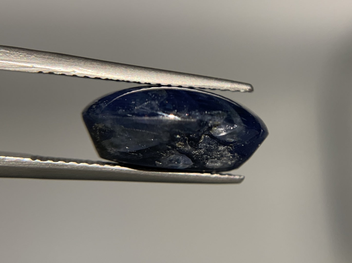 スターサファイア 10.894ct 宝石ソーティング付き  14.8㎜×10.5㎜×6.4㎜  ルース（ 裸石 ） 3524Y