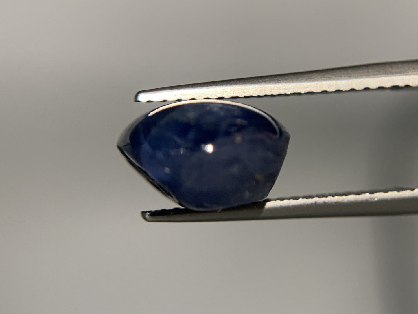 スターサファイア 10.894ct 宝石ソーティング付き  14.8㎜×10.5㎜×6.4㎜  ルース（ 裸石 ） 3524Y