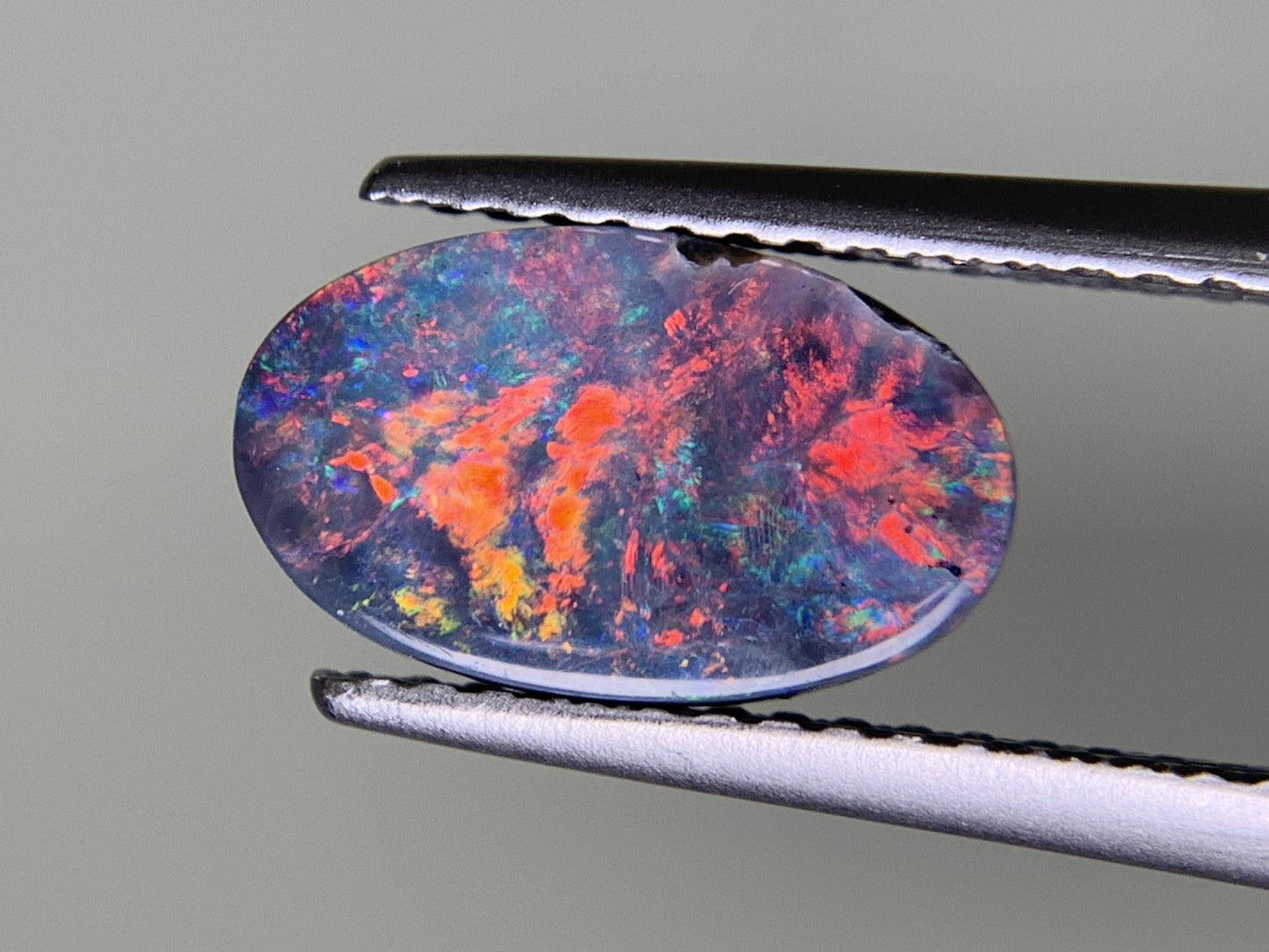 ブラックオパール 1.255ct 宝石ソーティング付き  10.6㎜×6.4㎜×2.7㎜  ルース（ 裸石 ） 3571Y