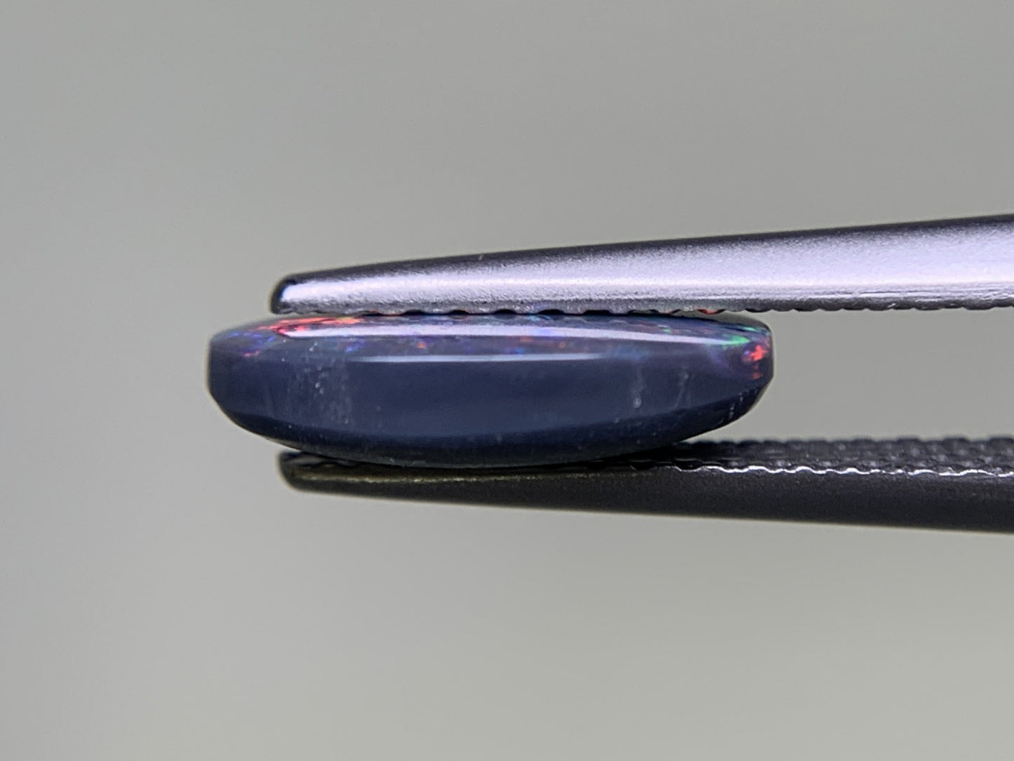 ブラックオパール 1.255ct 宝石ソーティング付き  10.6㎜×6.4㎜×2.7㎜  ルース（ 裸石 ） 3571Y