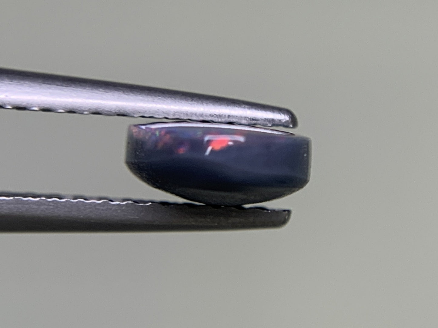 ブラックオパール 1.255ct 宝石ソーティング付き  10.6㎜×6.4㎜×2.7㎜  ルース（ 裸石 ） 3571Y