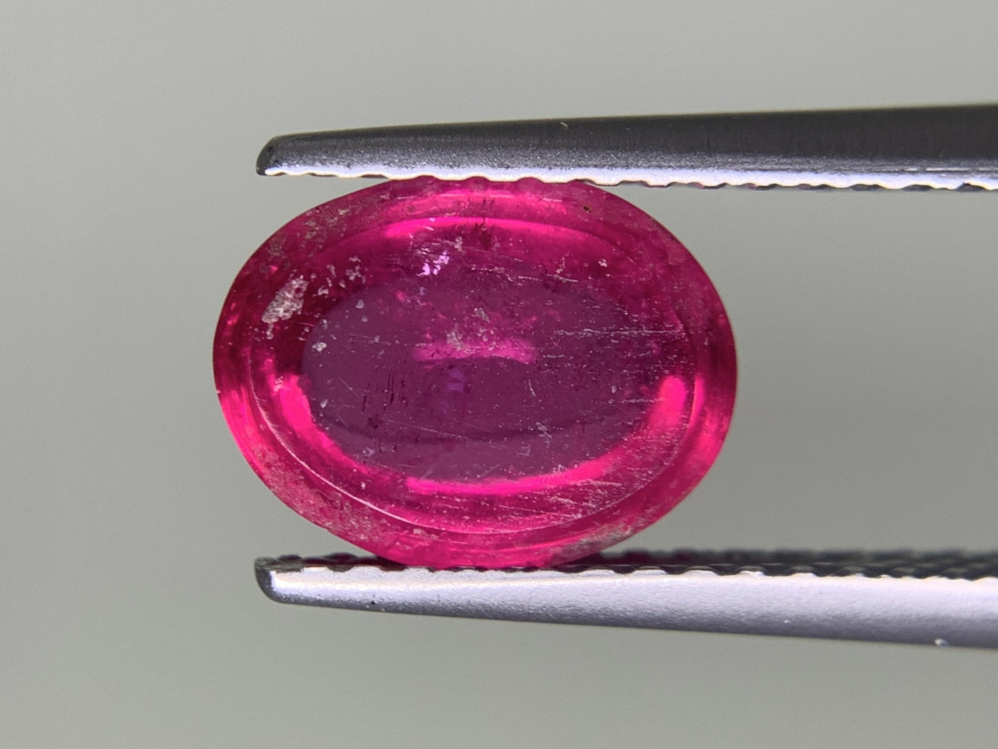 ピンクトルマリン 1.835ct 宝石ソーティング付き  8.7㎜×6.7㎜×3.8㎜  ルース（ 裸石 ） 3575Y