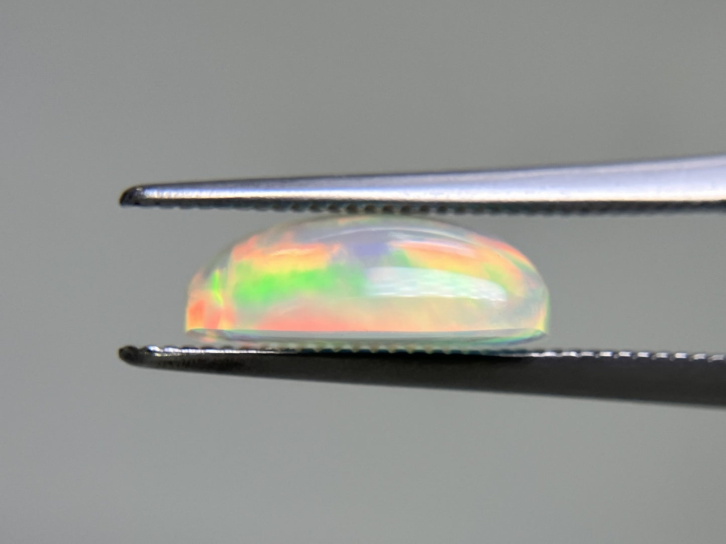 オパール 2.834ct 宝石ソーティング付き 12.0㎜×8.9㎜×4.5㎜ ルース（ 裸石 ） 3598YY