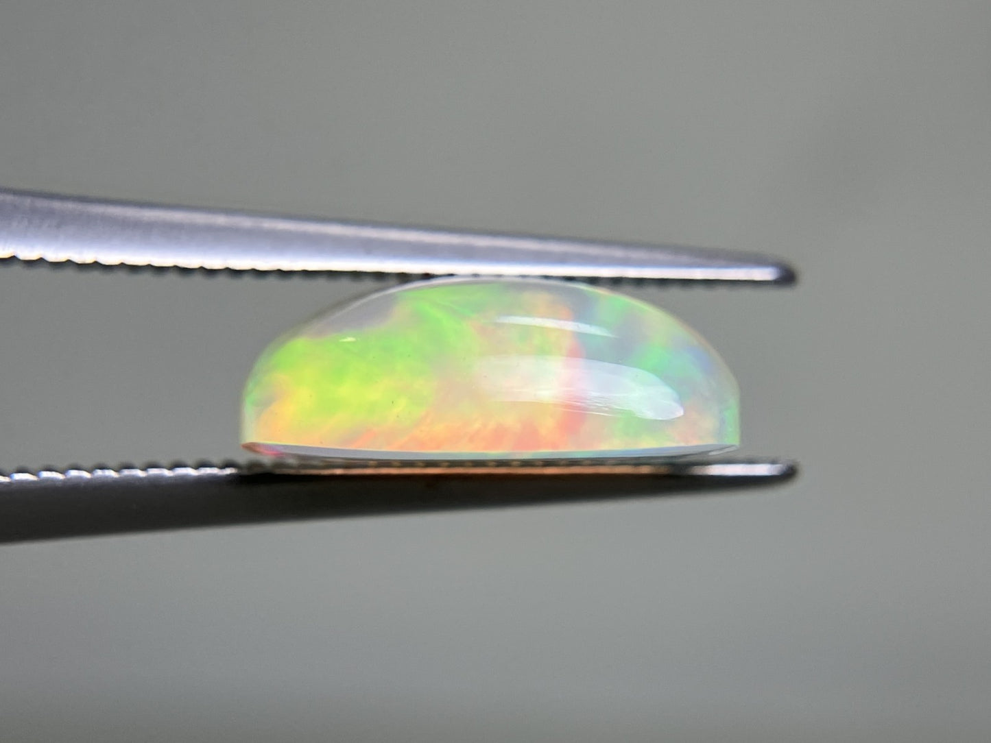 オパール 2.834ct 宝石ソーティング付き 12.0㎜×8.9㎜×4.5㎜ ルース（ 裸石 ） 3598YY