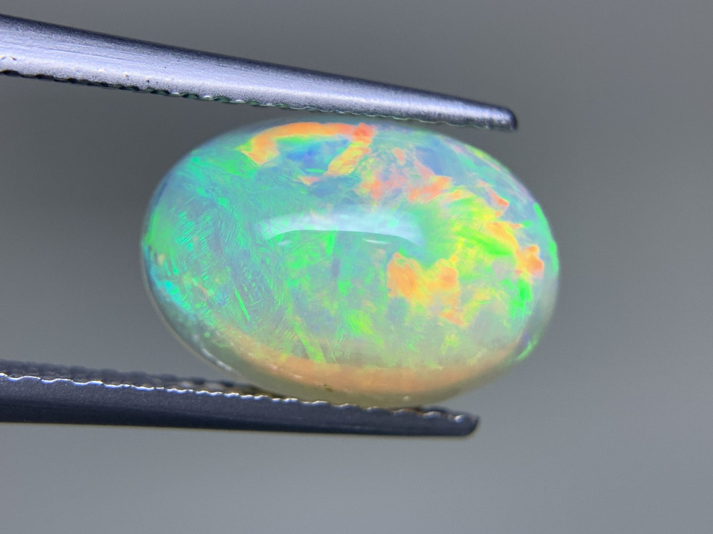 オパール 1.631ct 宝石ソーティング付き  12.0㎜×8.4㎜×3.9㎜  ルース（ 裸石 ） 3600Y