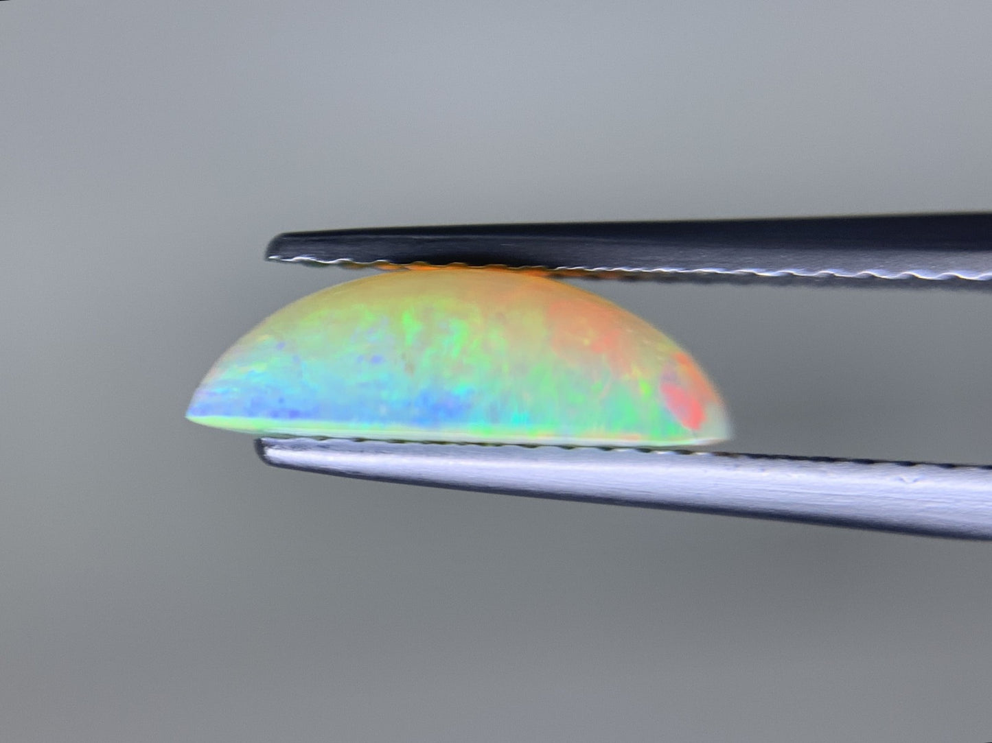 オパール 1.631ct 宝石ソーティング付き  12.0㎜×8.4㎜×3.9㎜  ルース（ 裸石 ） 3600Y