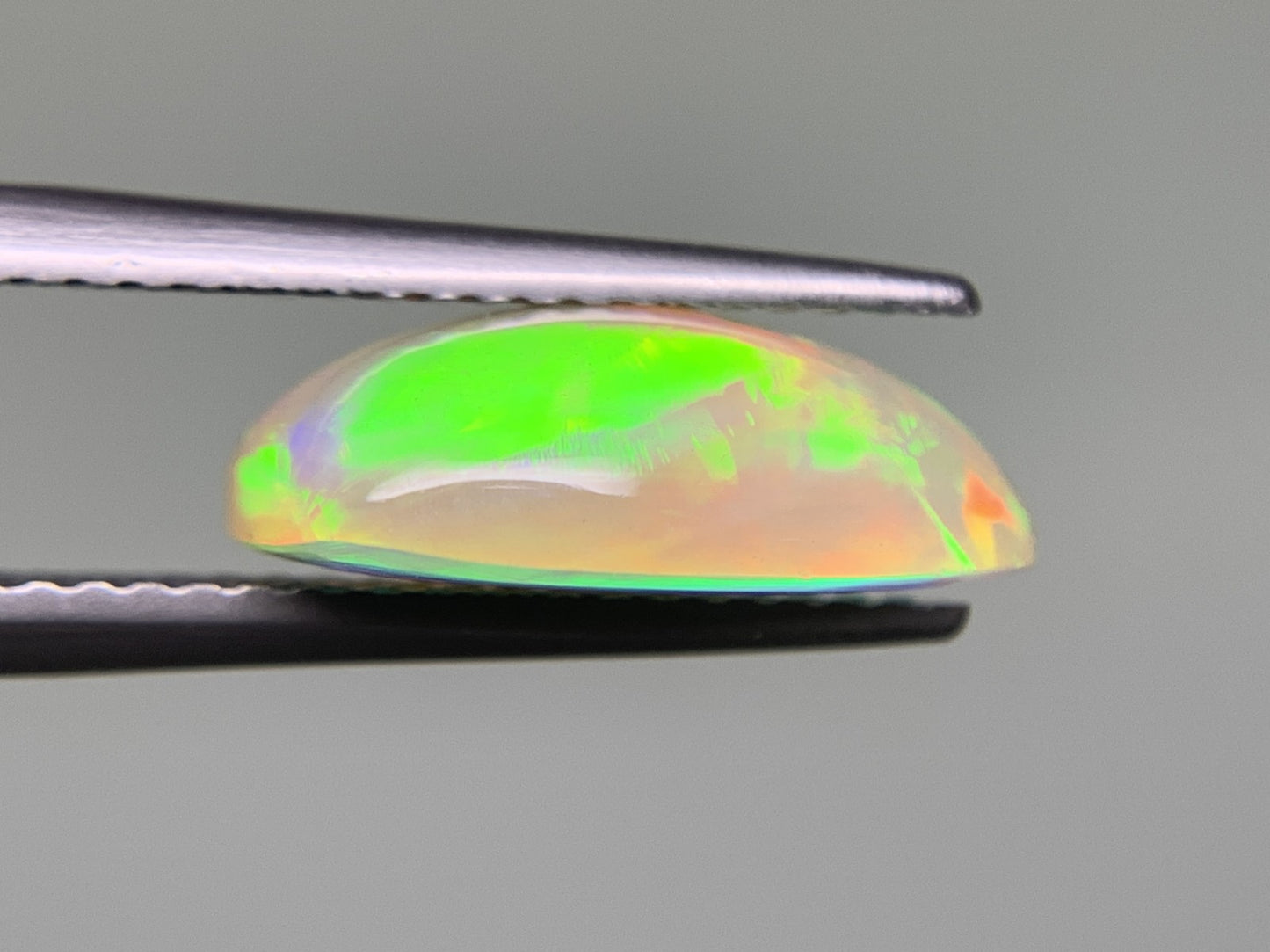 オパール 3.018ct 宝石ソーティング付き  13.2㎜×8.2㎜×4.7㎜  ルース（ 裸石 ） 3610Y