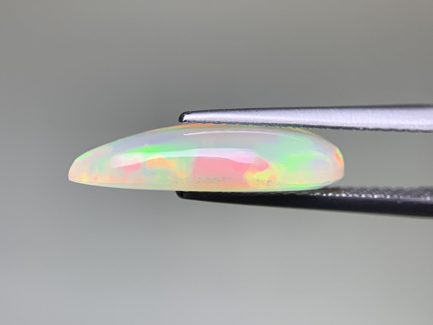 オパール 3.145ct 宝石ソーティング付き  18.0㎜×8.3㎜×4.1㎜  ルース（ 裸石 ） 3621Y